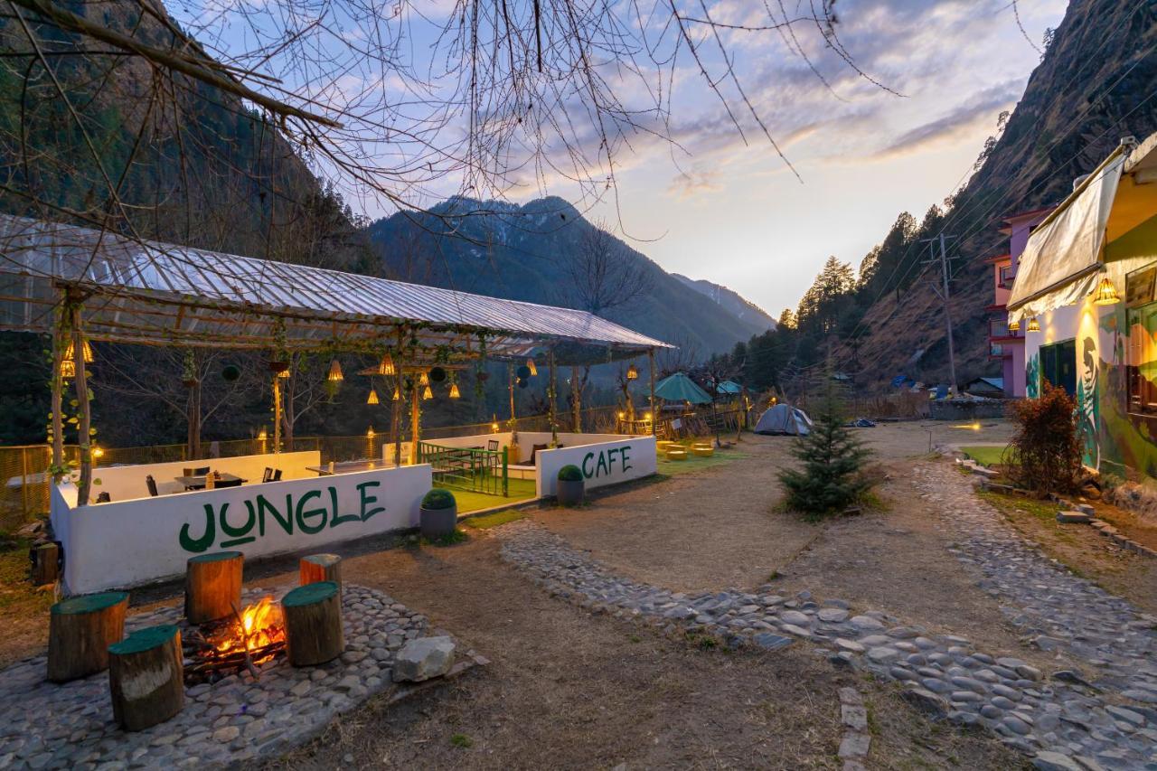 Jungle Hostel By Whoopers Касоль Екстер'єр фото