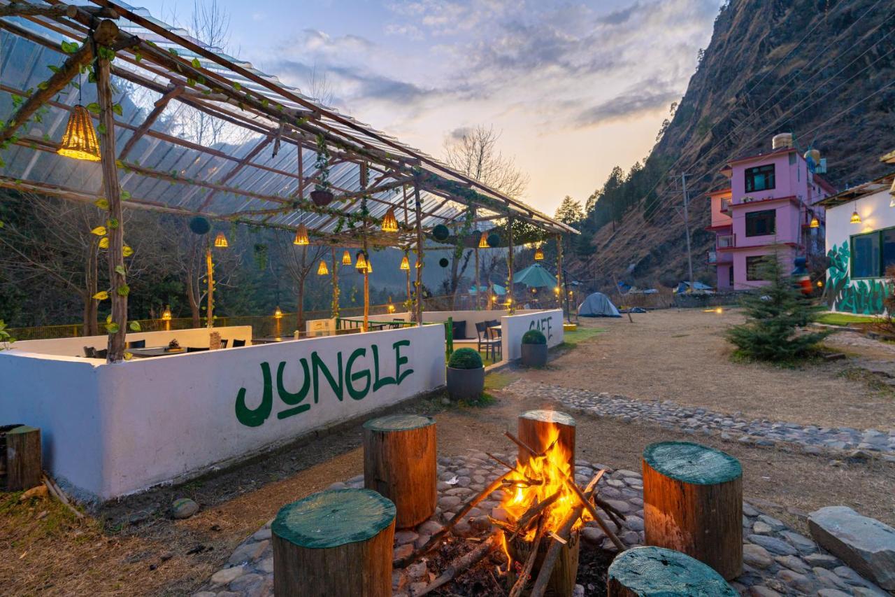 Jungle Hostel By Whoopers Касоль Екстер'єр фото