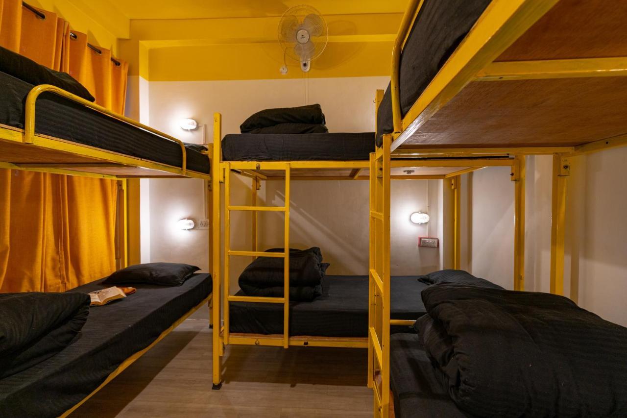 Jungle Hostel By Whoopers Касоль Екстер'єр фото