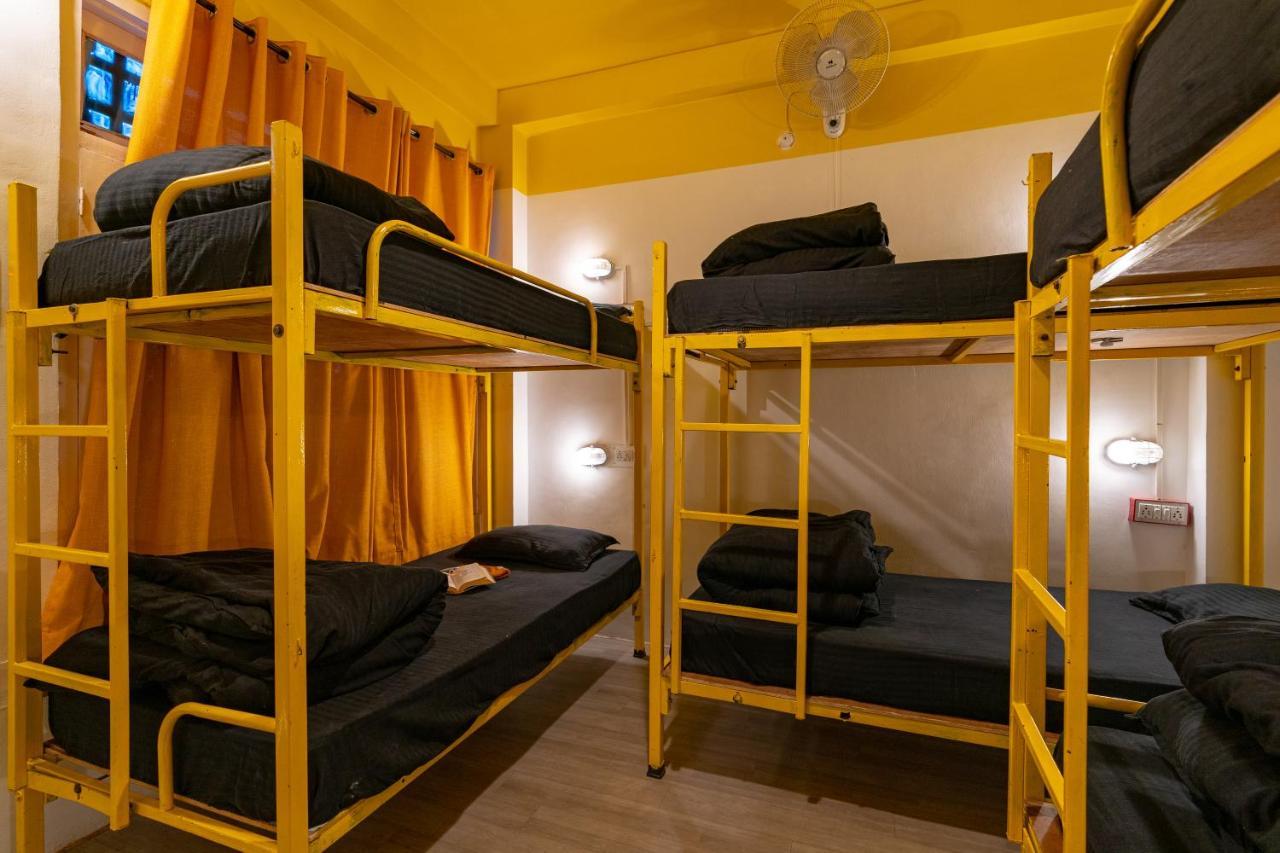Jungle Hostel By Whoopers Касоль Екстер'єр фото