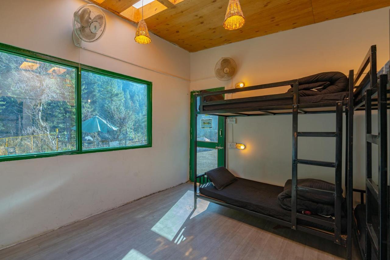 Jungle Hostel By Whoopers Касоль Екстер'єр фото