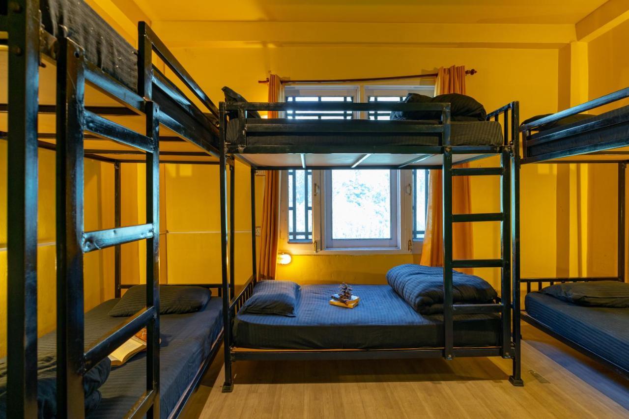 Jungle Hostel By Whoopers Касоль Екстер'єр фото
